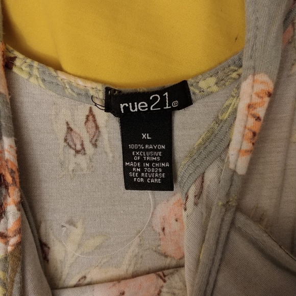 Boho top - Picture 2 of 2